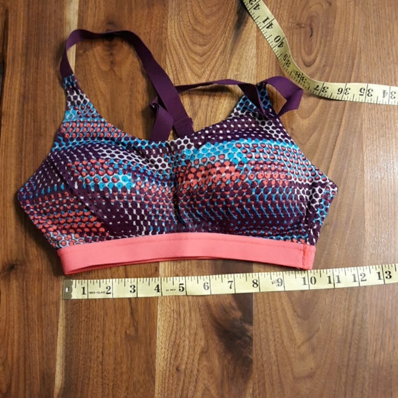 Victoria's Secret Sports Bra - Picture 3 of 7